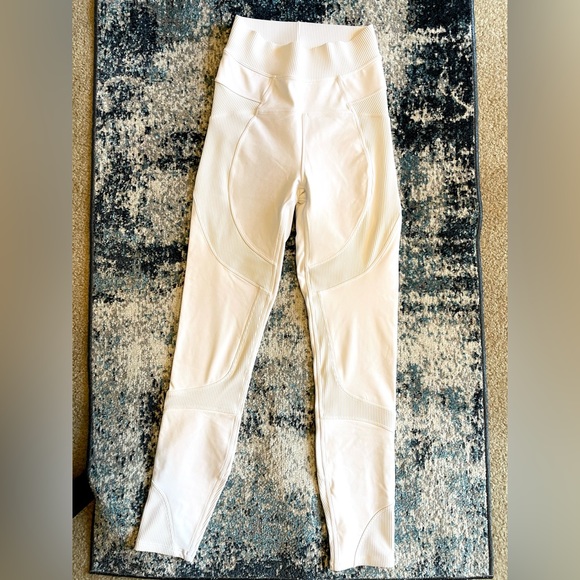 Lululemon New Ambition Tights - Picture 3 of 5